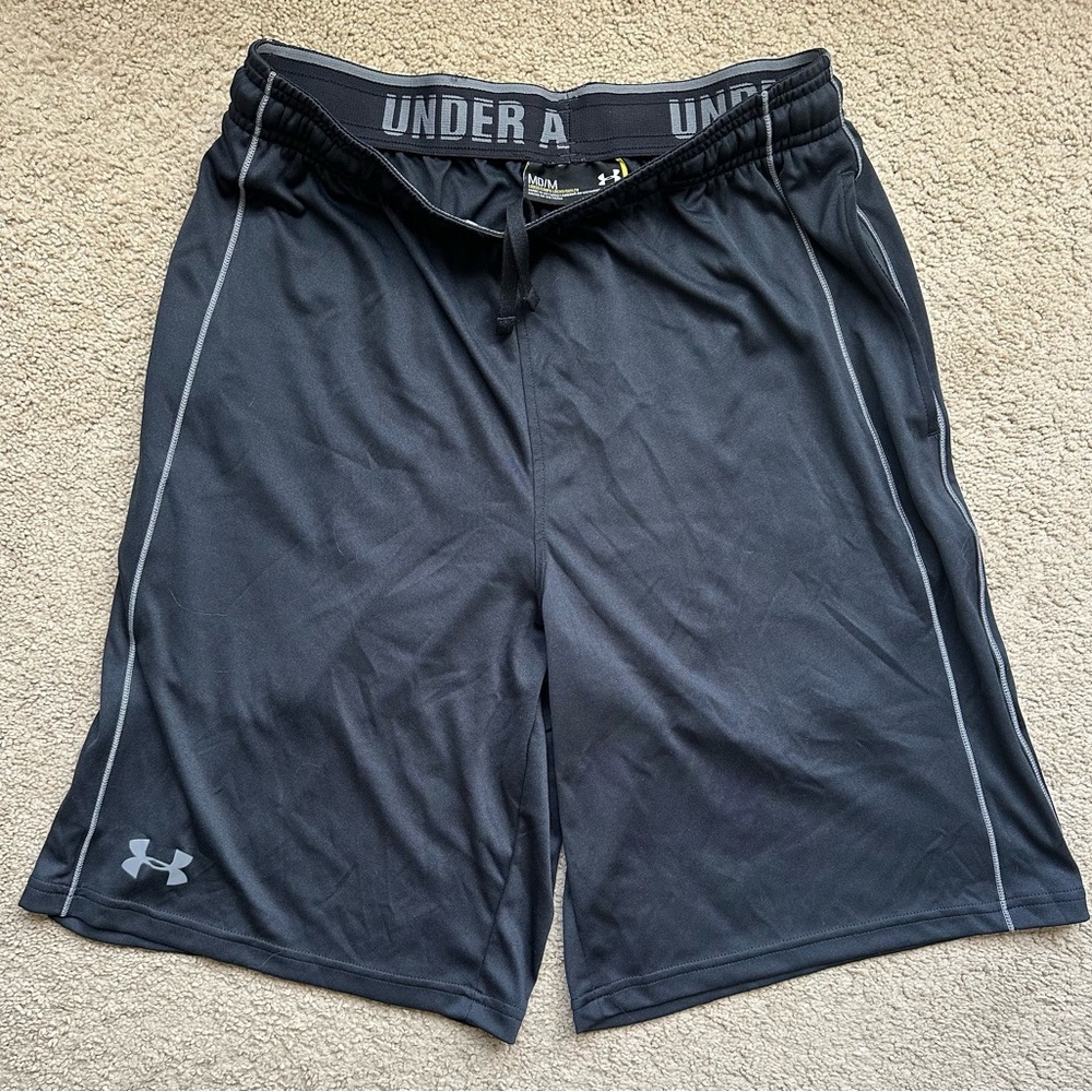 Under Armour Men’s Shorts - Black - Medium